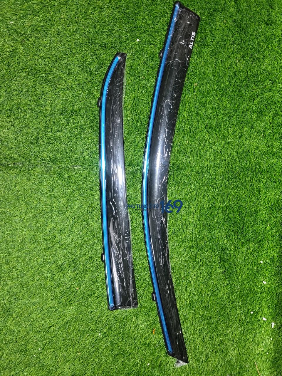 Vè che mưa chỉ mạ Altis Vè che mưa chỉ mạ Altis