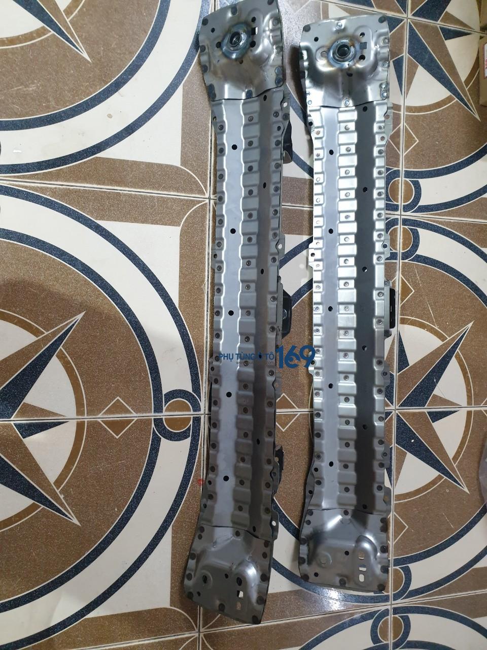 Xương giằng ngang đầu xe Ertiga Xương giằng ngang đầu xe Ertiga