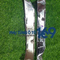 Nẹp mạ ga lăng phải Fortuner