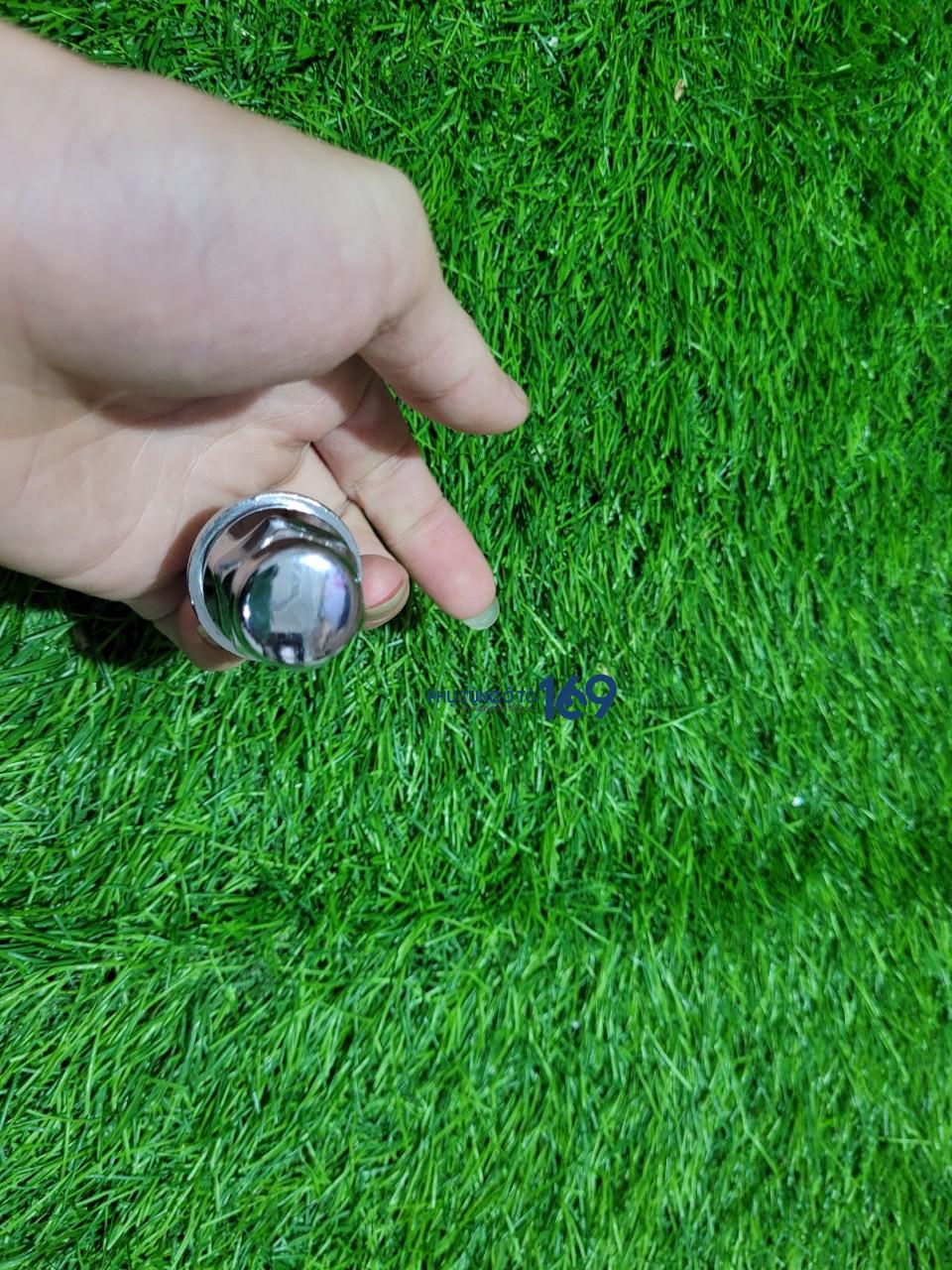 Bu lông Camry Bu lông Camry