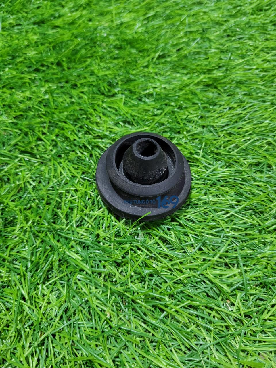 Cao su chân két nước Lacetti Cao su chân két nước Lacetti