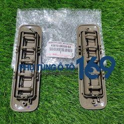 Cửa gió trần xe Fortuner