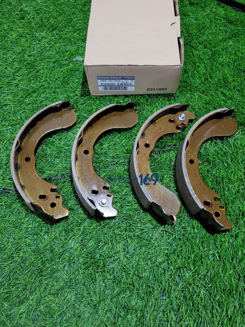 Bố thắng sau Livina Bố thắng sau Livina