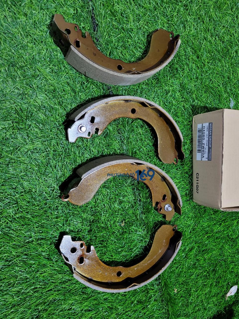 Bố thắng sau Livina Bố thắng sau Livina