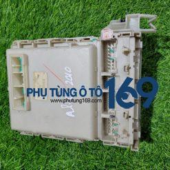 Hộp cầu chì trong xe Altis