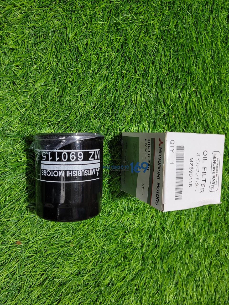 Lọc dầu động cơ Mitsubishi Grandis Lọc dầu động cơ Mitsubishi Grandis