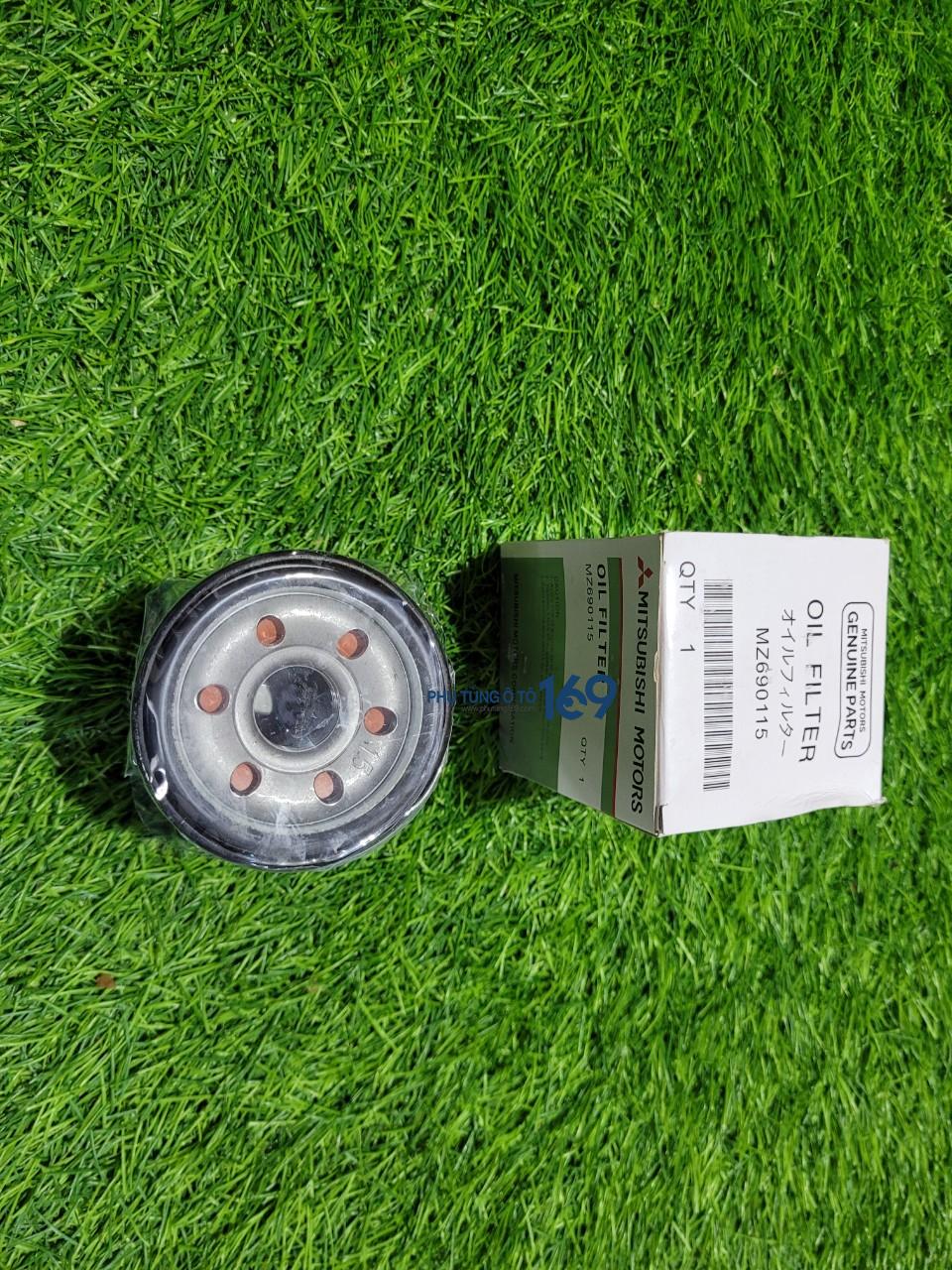 Lọc dầu động cơ Mitsubishi Grandis Lọc dầu động cơ Mitsubishi Grandis