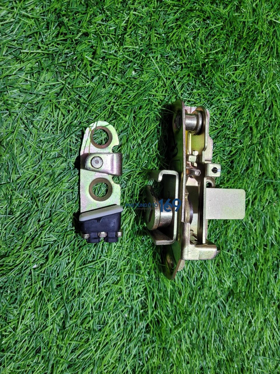 Ổ khóa cốp hậu Fairy 7 chỗ Ổ khóa cốp hậu Fairy 7 chỗ