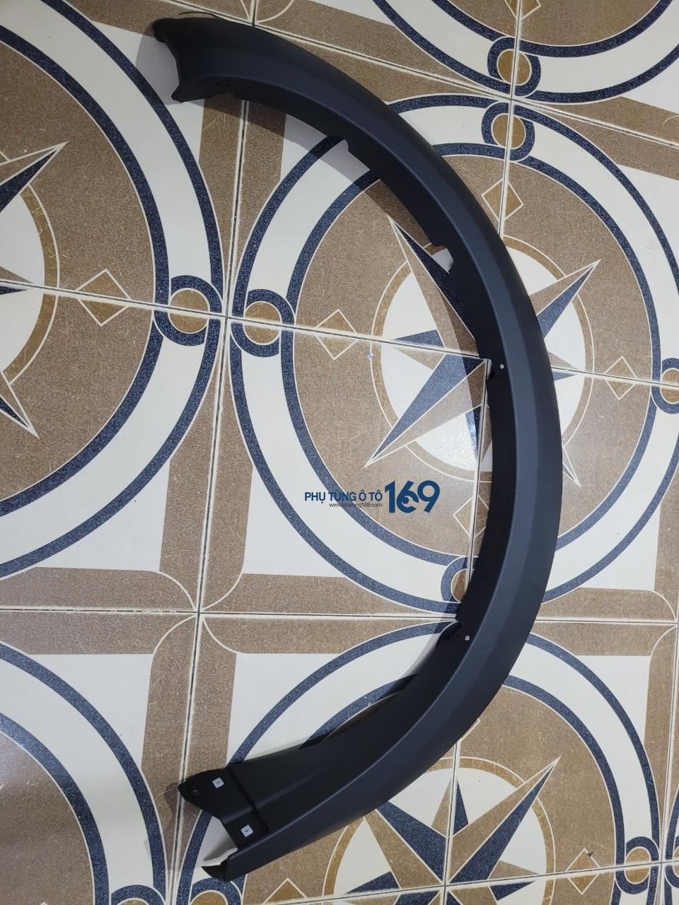 Ốp cua lốp Triton Ốp cua lốp Triton