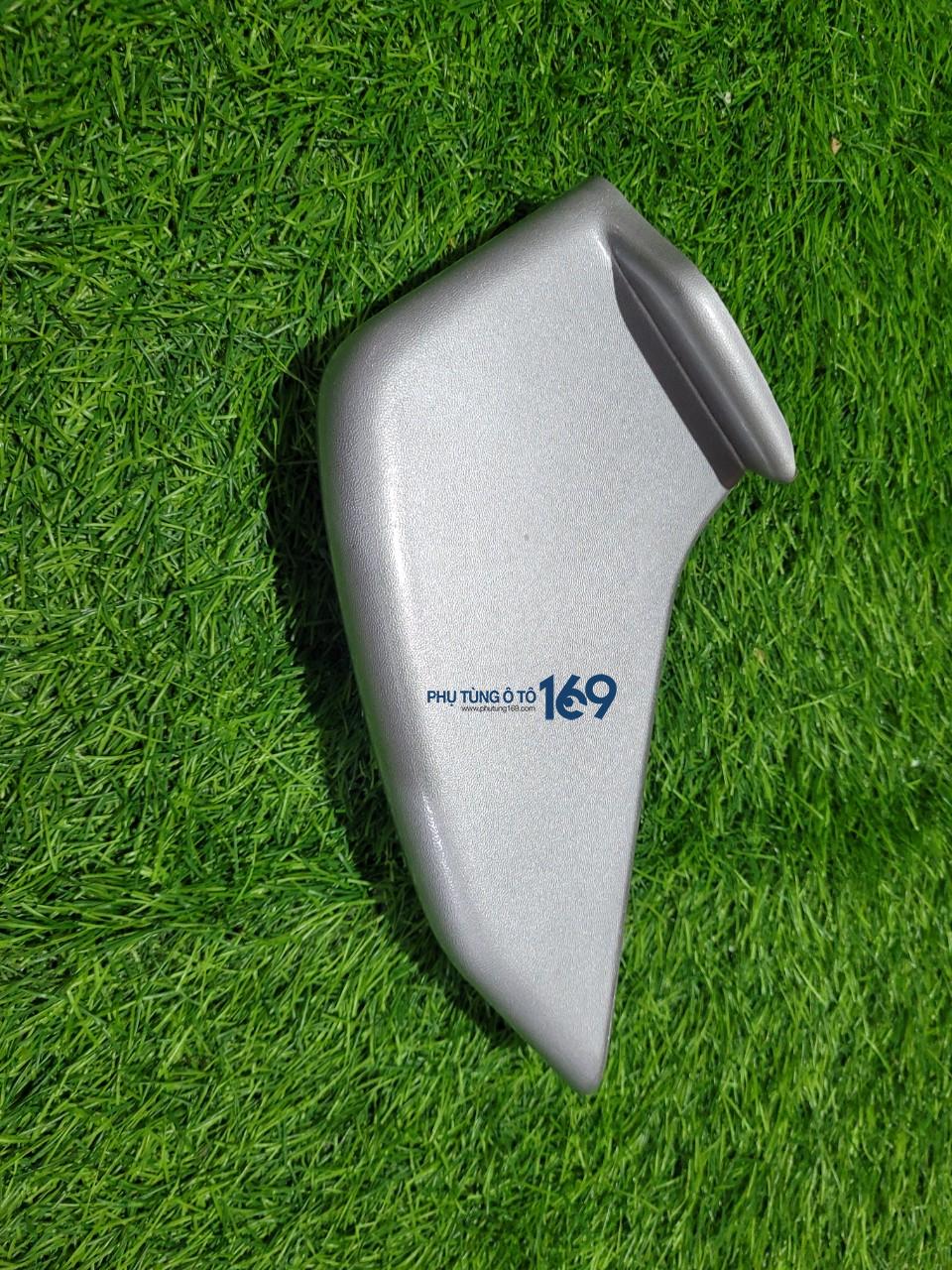 Ốp đầu bậc trước Everest Ốp đầu bậc trước Everest