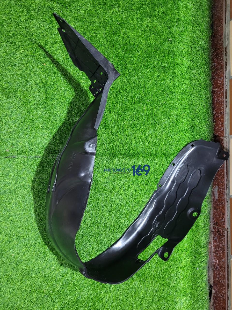 Chắn bùn lòng dè trước phải Rio Chắn bùn lòng dè trước phải Rio
