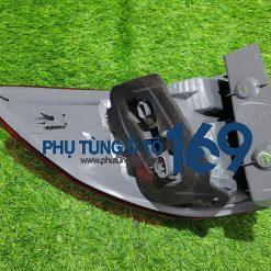 Đèn hậu ngoài phải Pajero Sport
