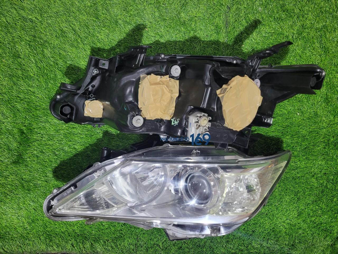 Đèn pha phải Camry 2.5q Đèn pha phải Camry 2.5q