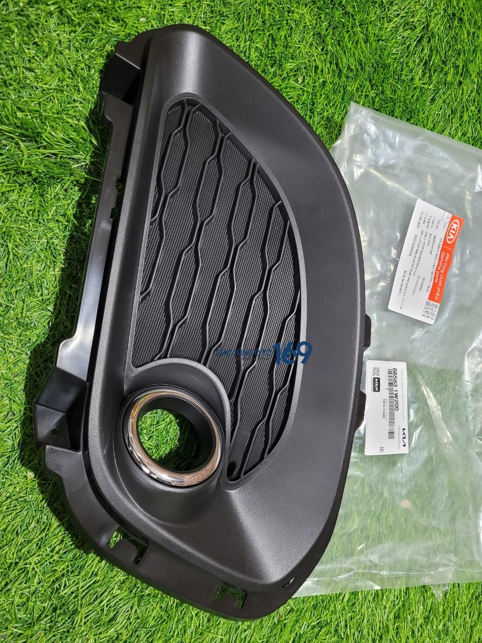 Ốp đèn gầm phụ Rio Ốp đèn gầm phụ Rio