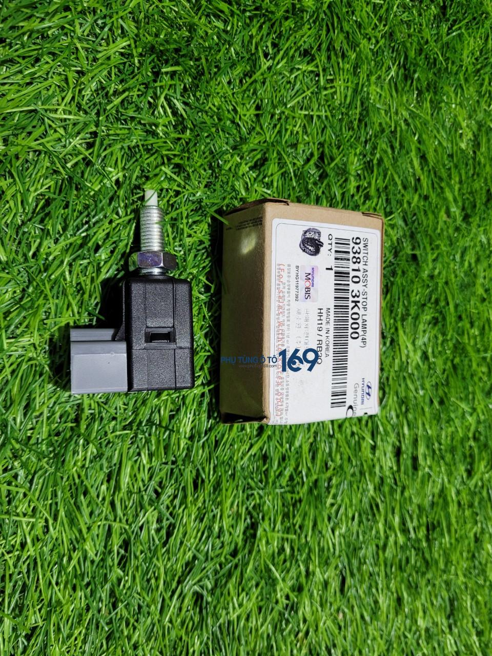 Công tắc chân phanh I30 Công tắc chân phanh I30