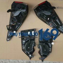 Đèn hậu miếng trong Lexus Rx350