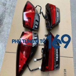Đèn hậu miếng trong Lexus Rx350