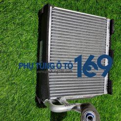 Giàn lạnh Mazda 2