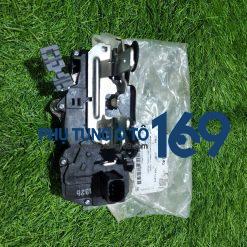 Khóa ngậm cửa sau phụ Captiva