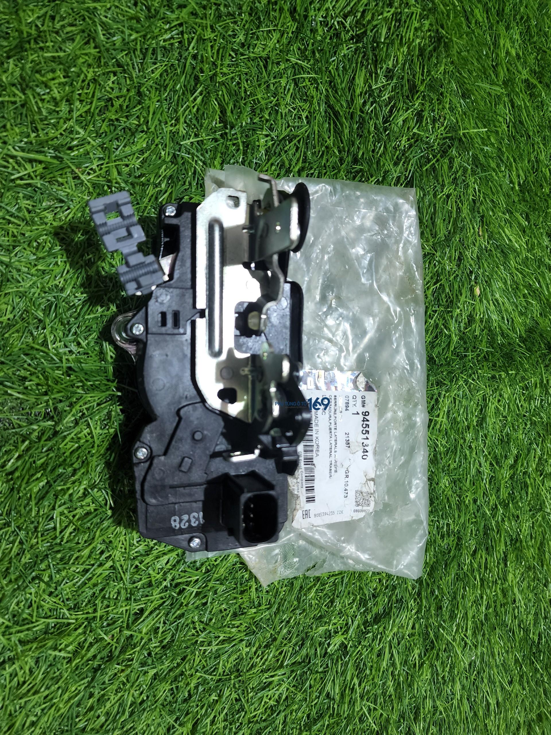 Khóa ngậm cửa sau phụ Captiva Khóa ngậm cửa sau phụ Captiva