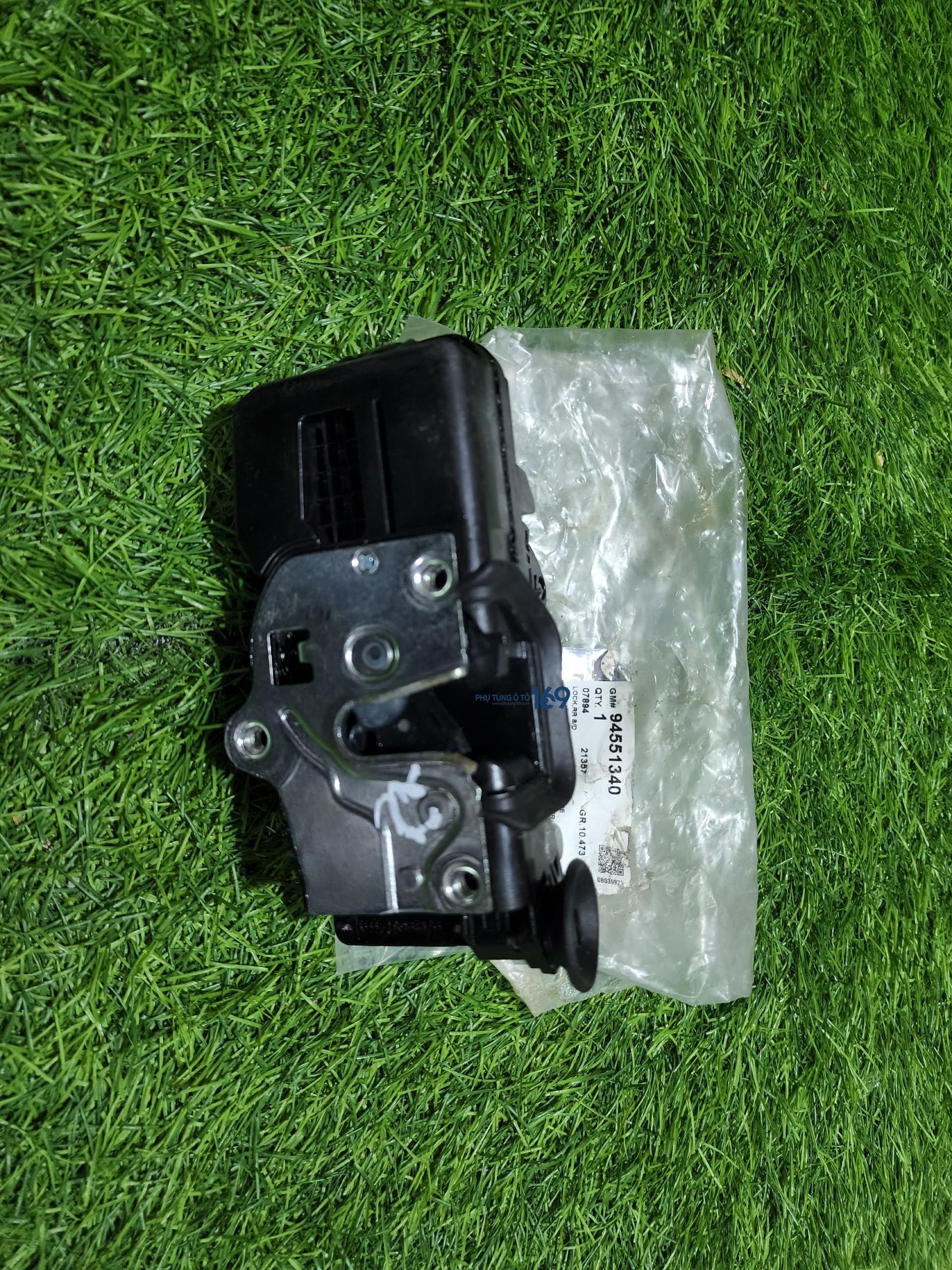 Khóa ngậm cửa sau phụ Captiva Khóa ngậm cửa sau phụ Captiva