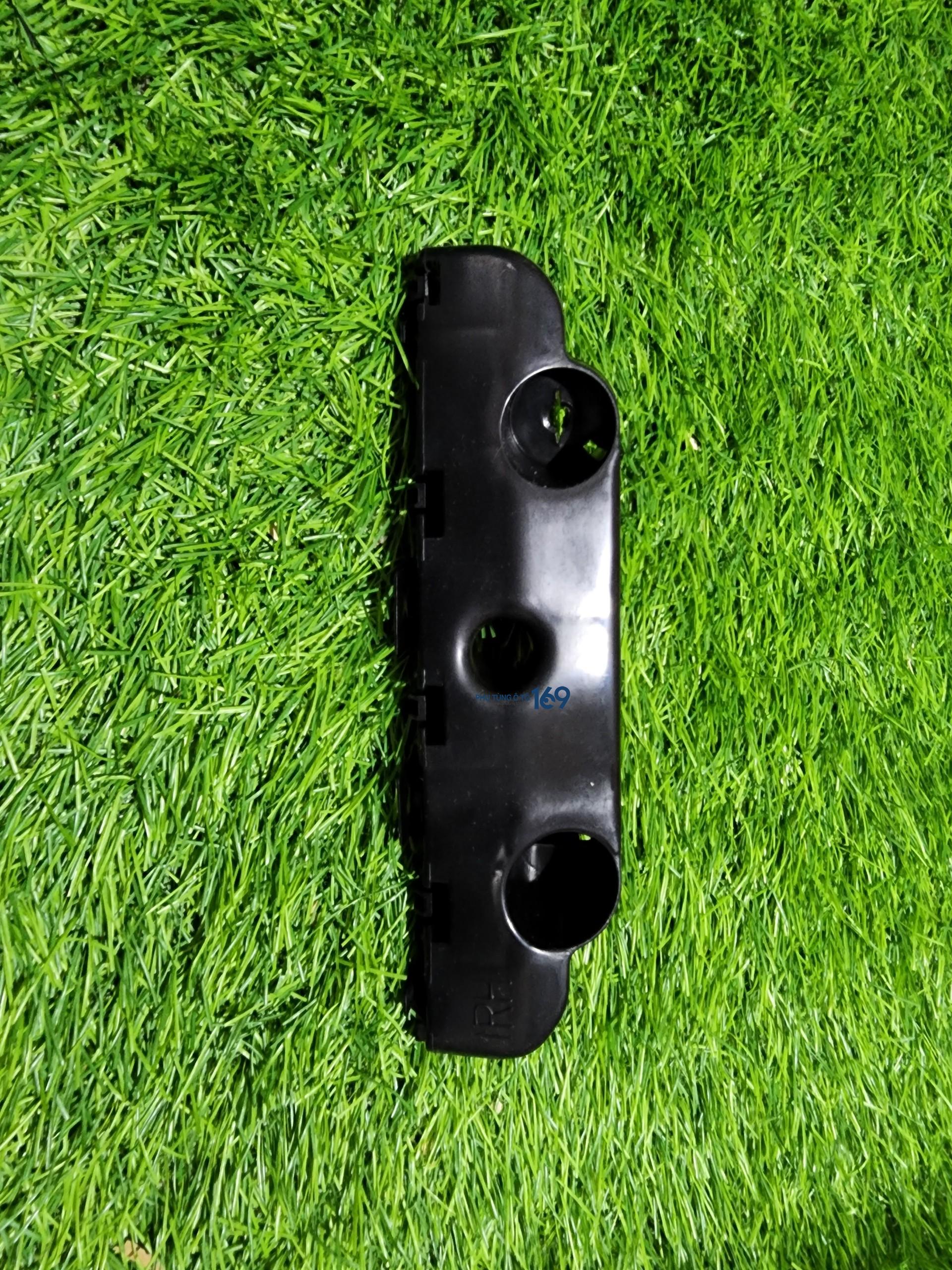 Phe cài cản trước NavaraPhe cài cản trước Nissan Navara Phe cài cản trước Nissan Navara