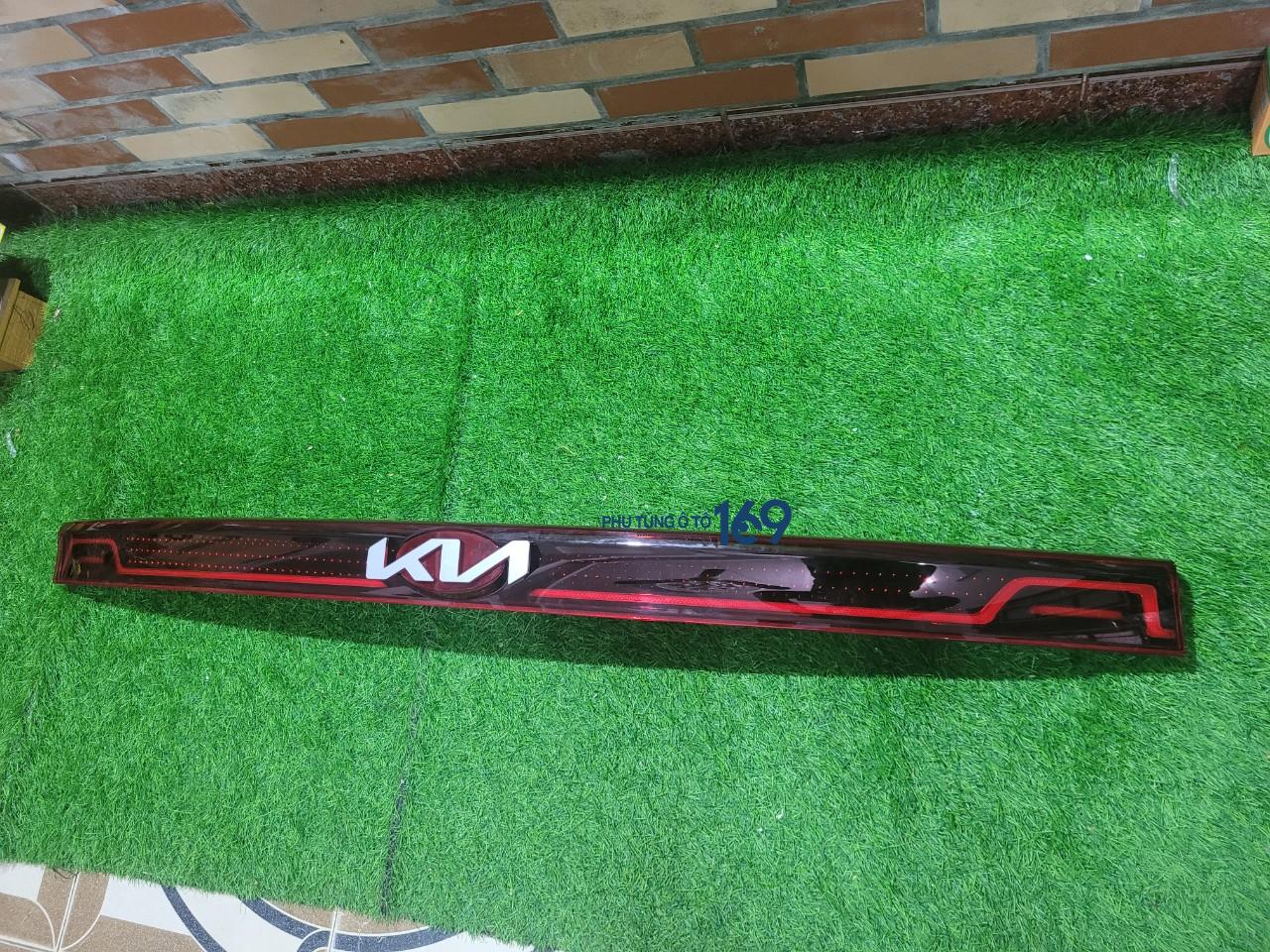 Đèn cốp hậu Carnival Đèn cốp hậu Carnival