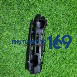Đỡ dưới đèn hậu Lacetti Cdx