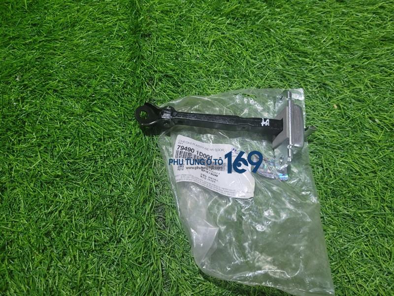 Hạn chế cánh cửa phụ Santafe Hạn chế cánh cửa phụ Santafe