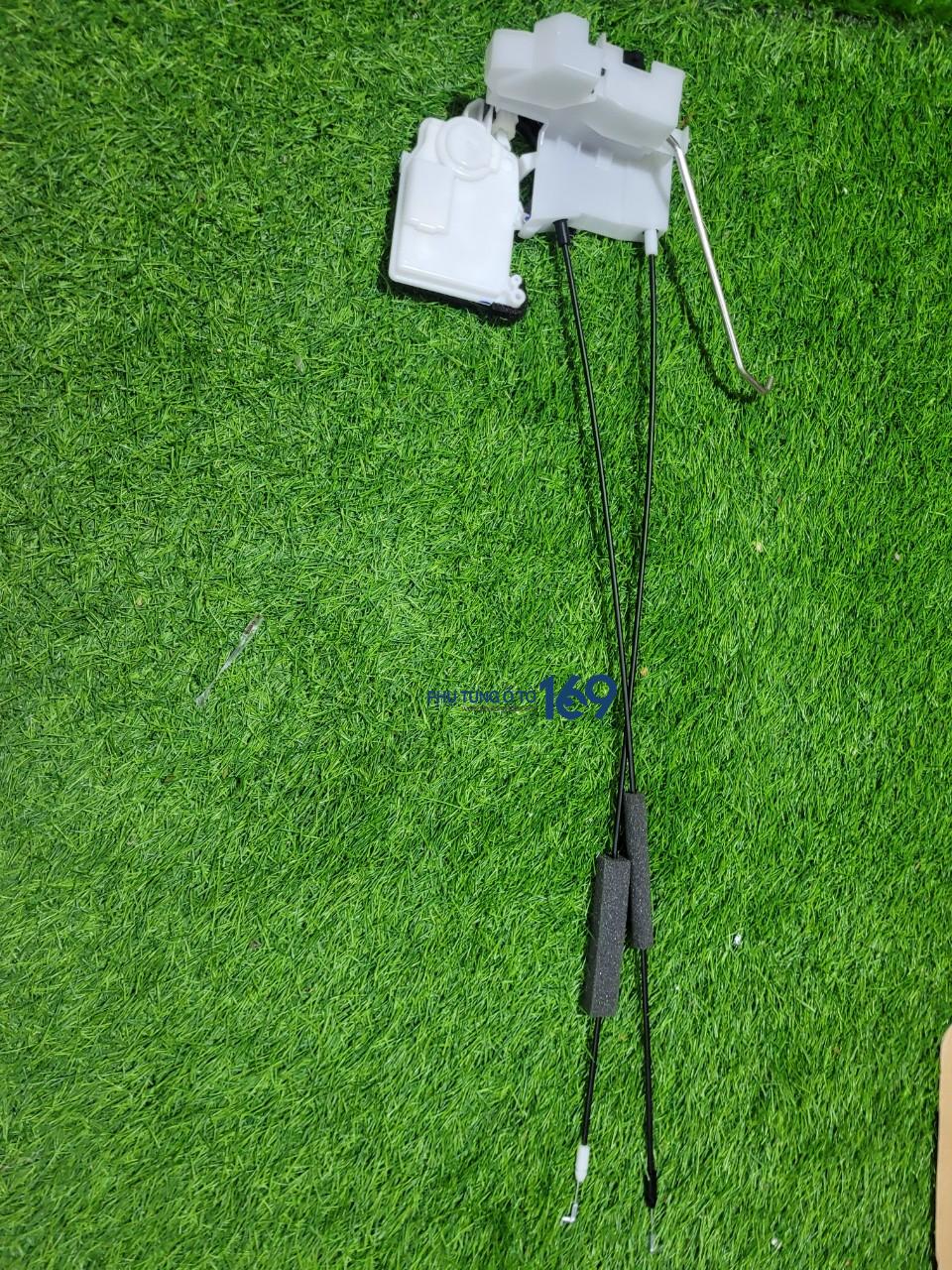 Khóa ngậm cửa trước lái Ford Ranger Khóa ngậm cửa trước lái Ford Ranger