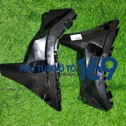 Nẹp cài ba đờ xốc trước Ranger