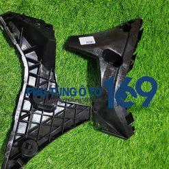 Nẹp cài ba đờ xốc trước Ranger