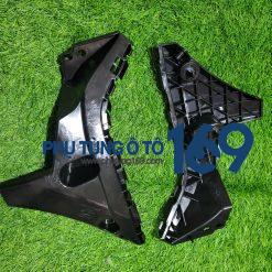 Nẹp cài ba đờ xốc trước Ranger