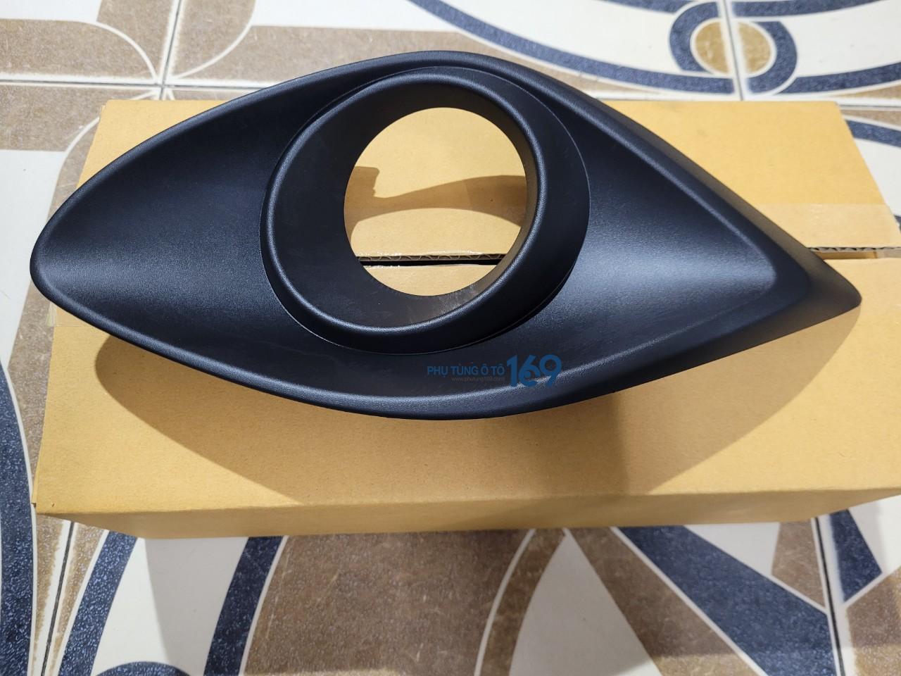 Ốp đèn gầm phụ Mazda 2 Ốp đèn gầm phụ Mazda 2