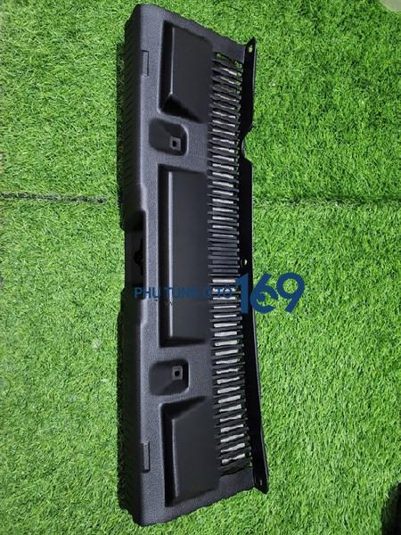 Ốp nhựa trong cốp Ertiga Ốp nhựa trong cốp Ertiga