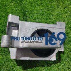 Chân treo hộp số Luxgen U7
