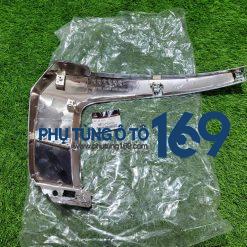 Ốp mạ cản trước phụ Outlander