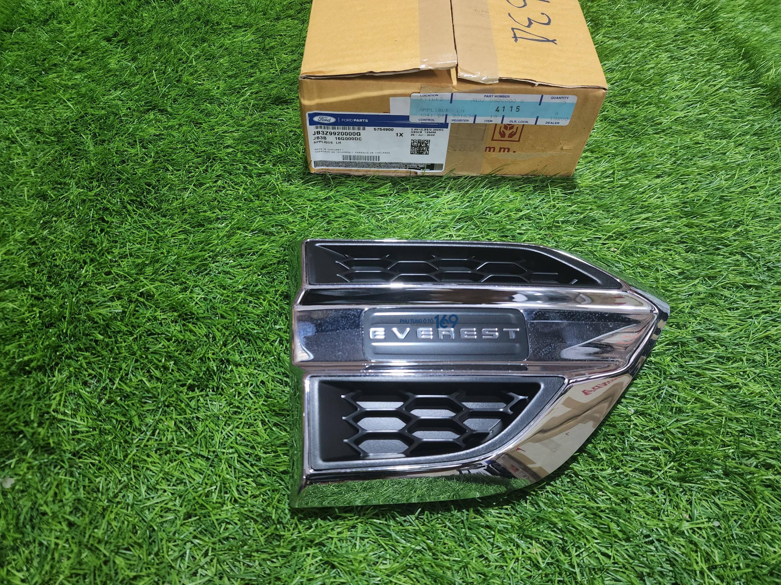 Ốp mang cá tai xe Everest Ốp mang cá tai xe Everest