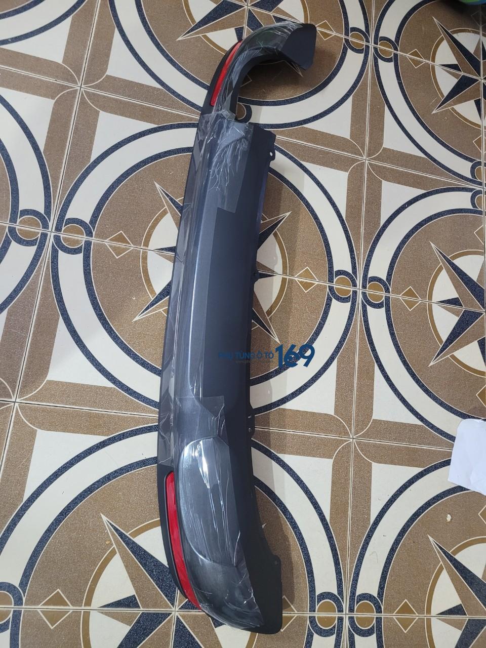 Ốp nhựa đen cản sau Cerato Ốp nhựa đen cản sau Cerato