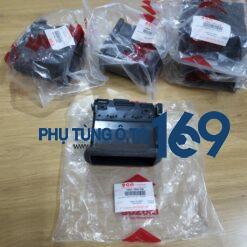 Cửa gió điều hòa ngoài trái Ertiga