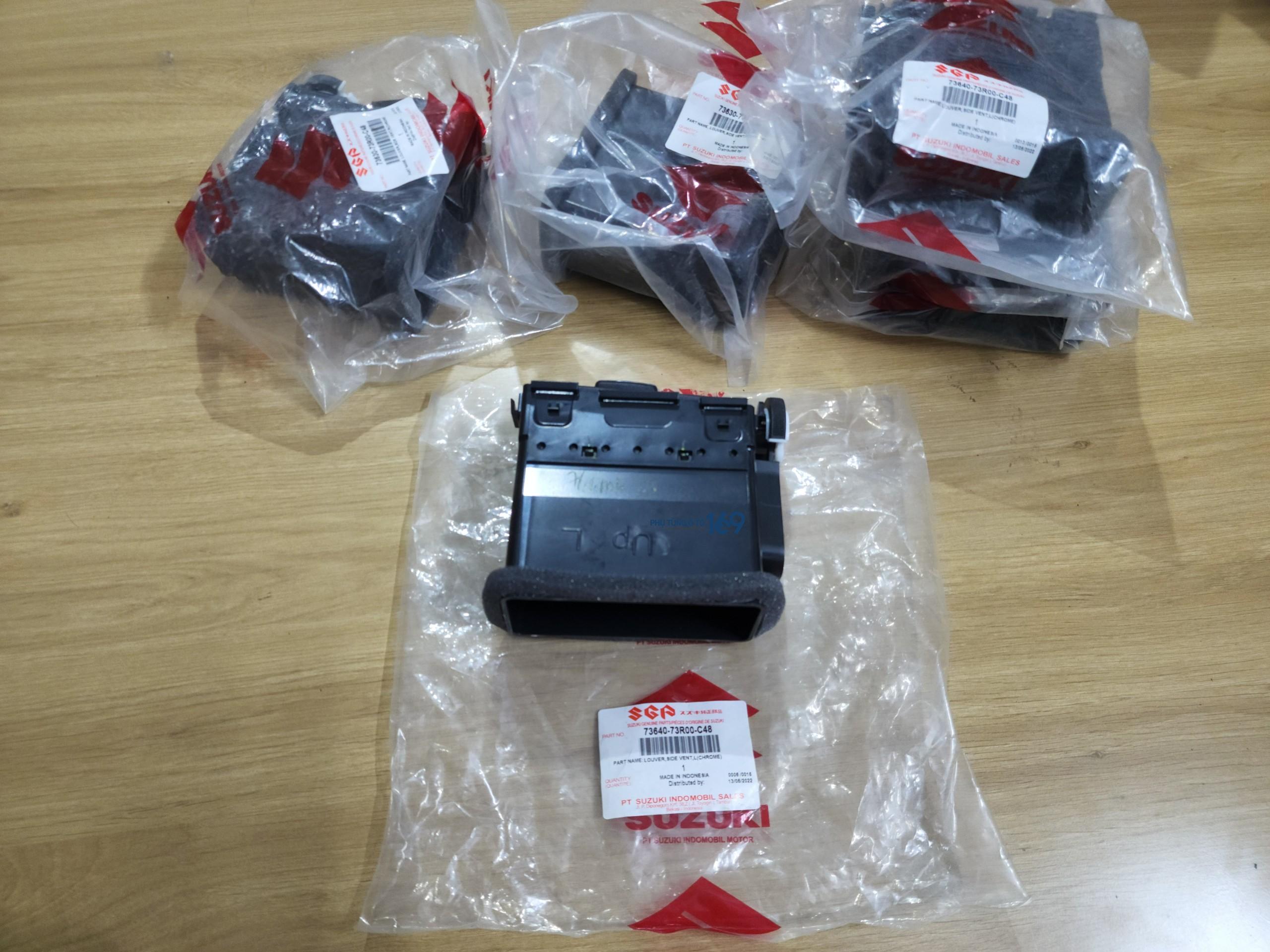 Cửa gió điều hòa ngoài trái Ertiga Cửa gió điều hòa ngoài trái Ertiga