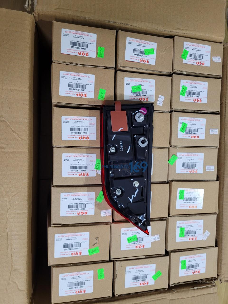 Đèn hậu trong trái Ertiga Đèn hậu trong trái Ertiga