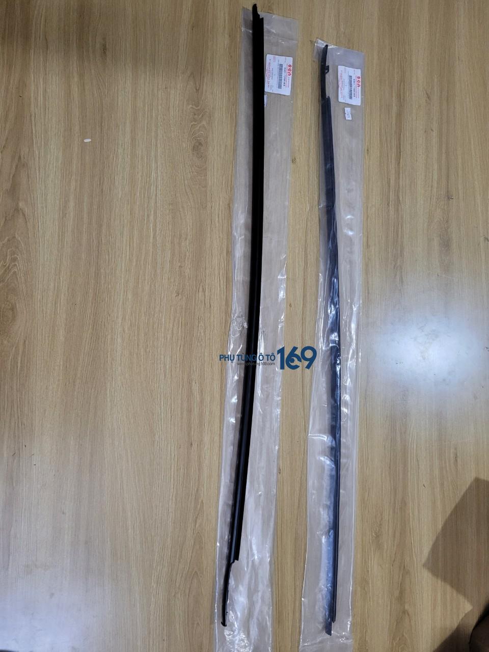 Nẹp chân kính ngoài sau phải Ertiga Nẹp chân kính ngoài sau phải Ertiga