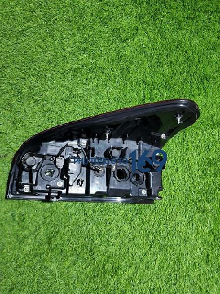 Đèn hậu phụ Hilux có led Đèn hậu phụ Hilux có led
