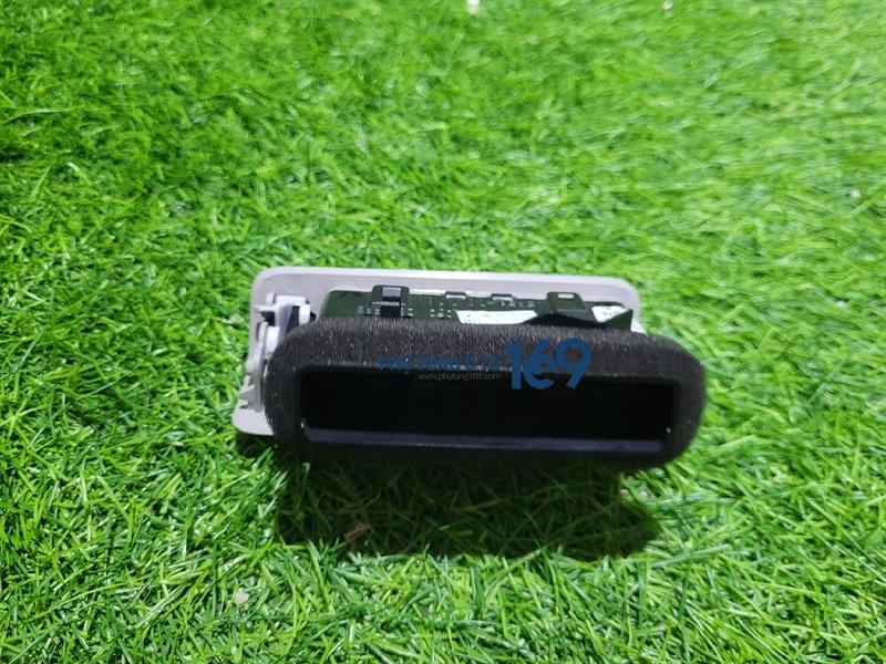 Ốp cửa điều hòa sau Audi Q7 Ốp cửa điều hòa sau Audi Q7