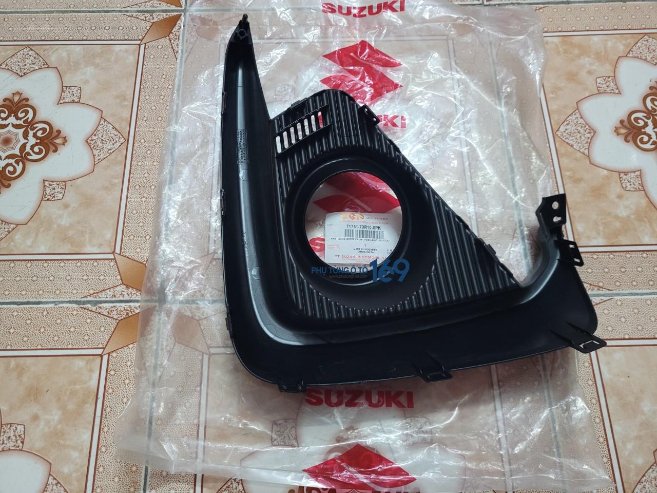 Nẹp thành cánh cửa trước phải Ertiga Nẹp thành cánh cửa trước phải Ertiga