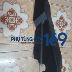 Ốp nhựa tai xe trên trái Xl7
