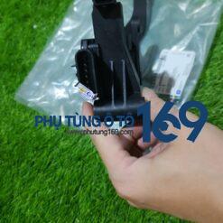 Bàn đạp chân ga Captiva