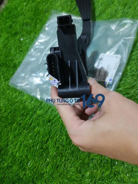 Bàn đạp chân ga Captiva Bàn đạp chân ga Captiva