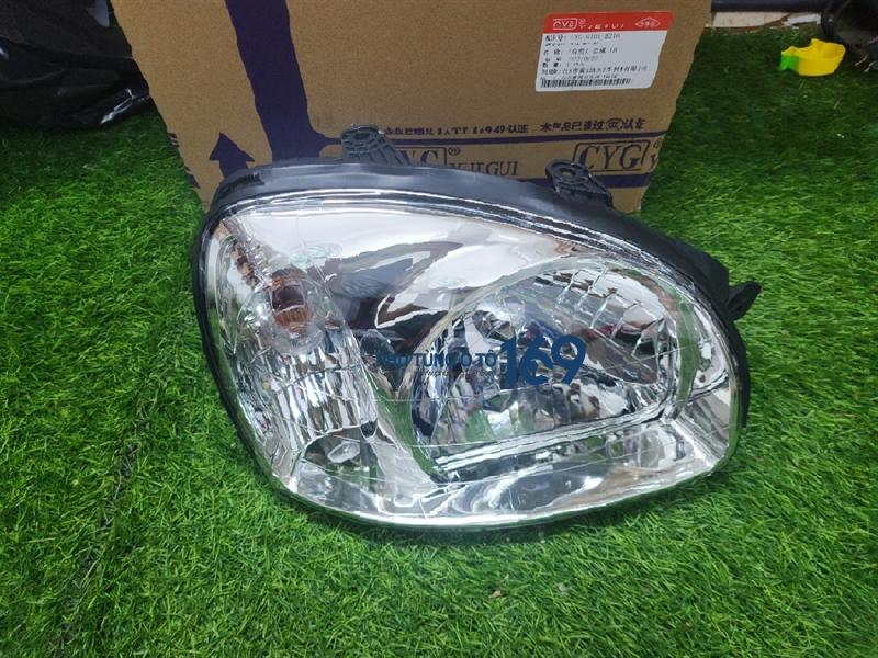 Đèn pha phải Santafe Gold Đèn pha phải Santafe Gold